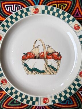 Gibson Housewares Farmhouse Apple Basket Plate Green Checkered Kitchen Decor